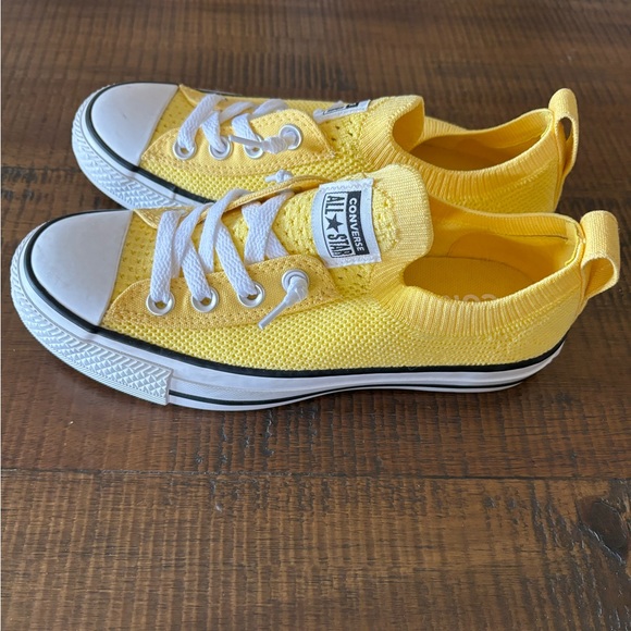 - Yellow Slip On Converse Size 5 - Picture 7 of 7